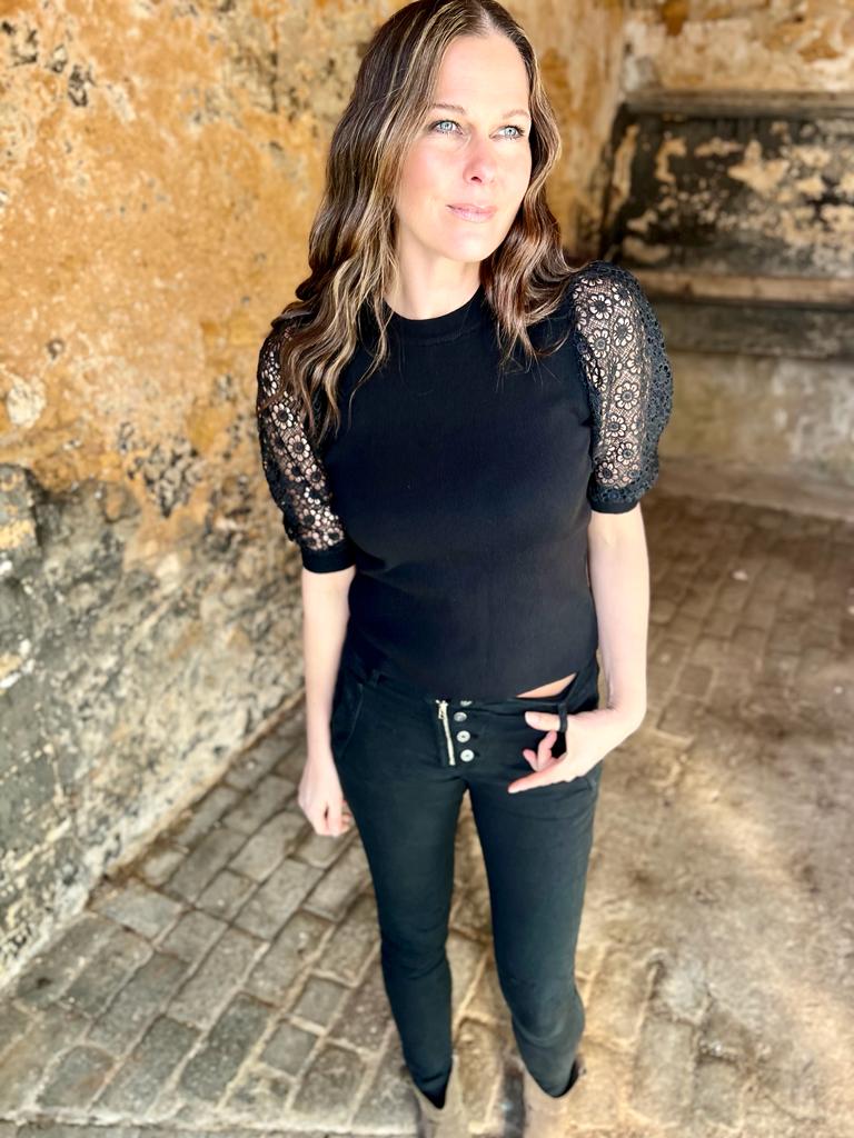 Jean Lux Black