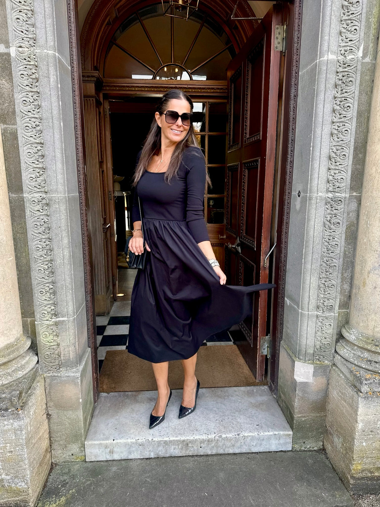 April LS Dress Black
