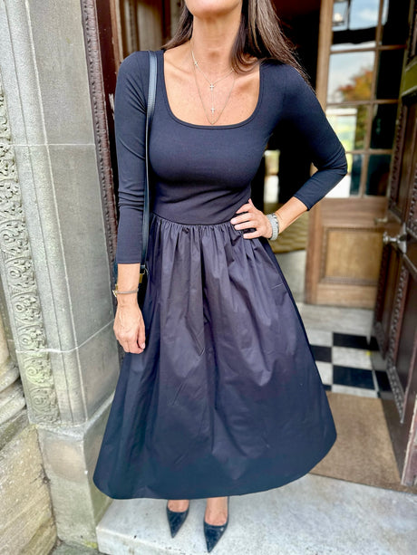 April LS Dress Black