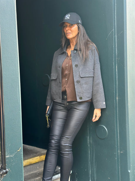 Jean Lux Leather Look Black