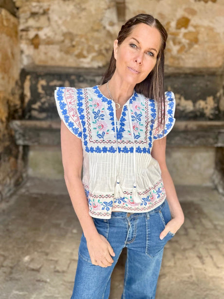 Helly Embroidered Top - Neutral