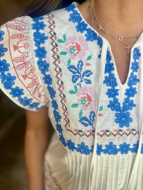 Helly Embroidered Top - White