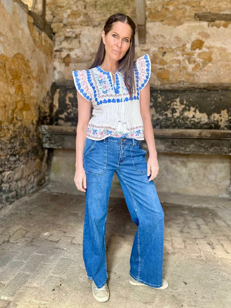 Helly Embroidered Top - Neutral