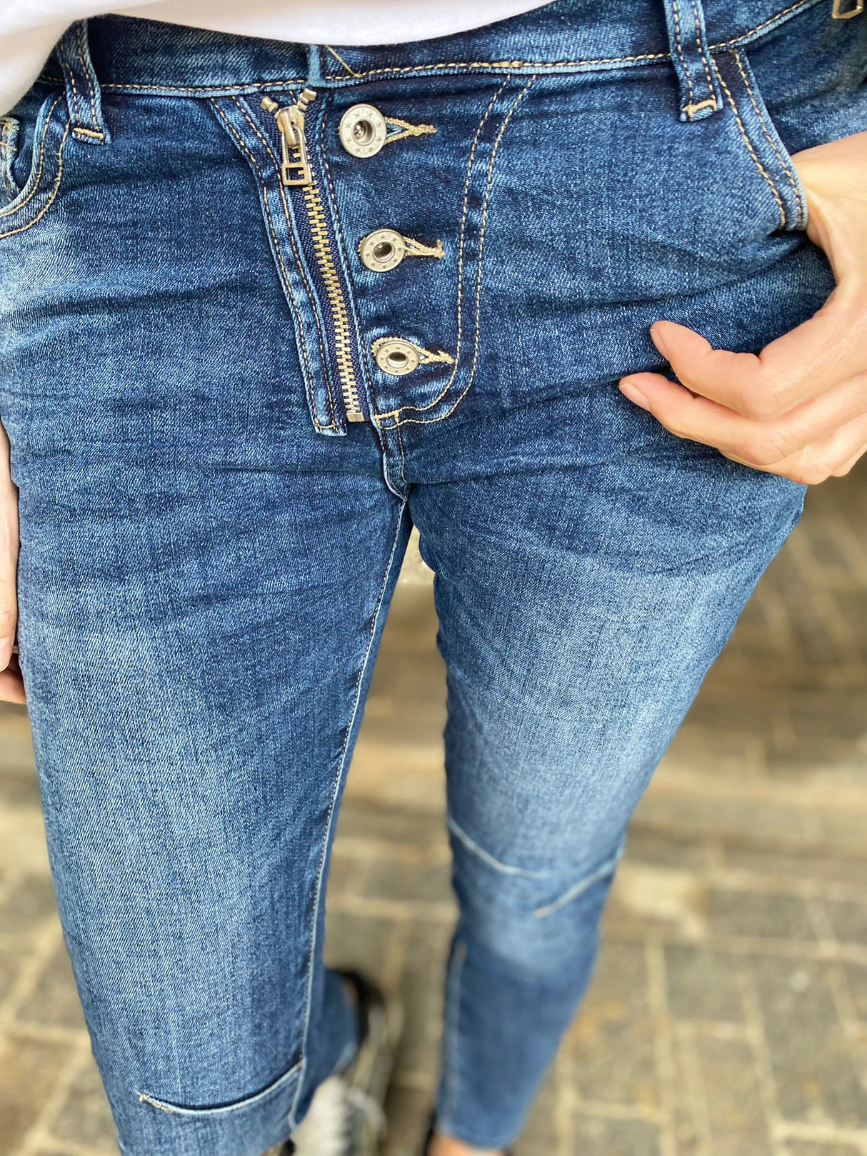 Jean Lux Dark Wash