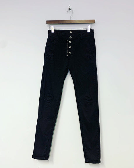 Jean Lux Black